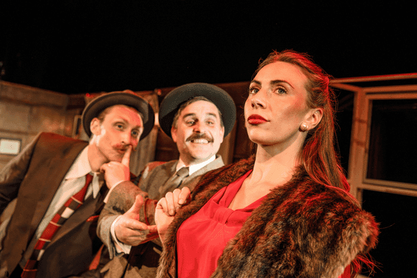 Image preview for A Shoddy Detective And The Art Of Deception Image 5